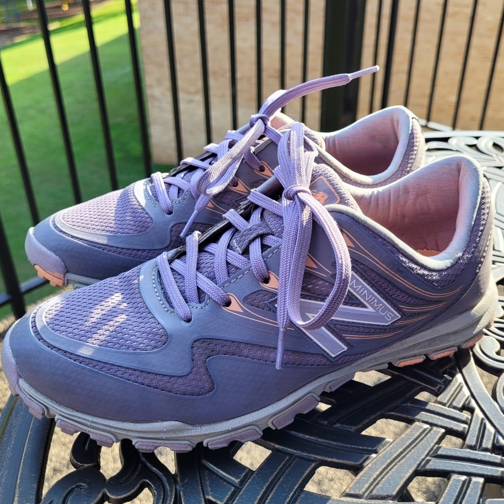 New Balance Women's Minimus Sneakers Size 8